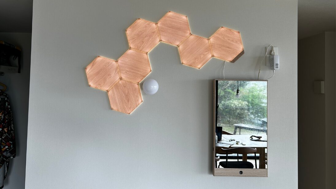 スマート照明の革命！「Nanoleaf Elements 7枚入りスターターパック」レビュー